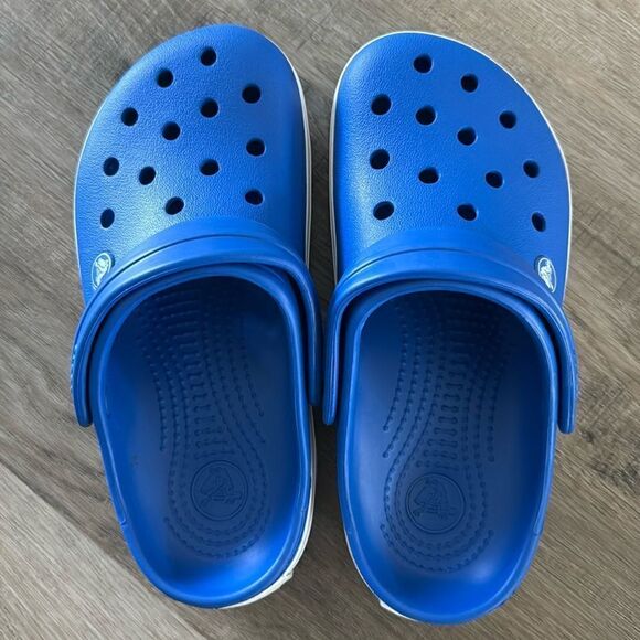 NWOT CROCS BAYA CLOG IN BLUE M4 W6 - Picture 1 of 5